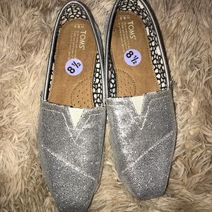 Sparkling Silver Toms